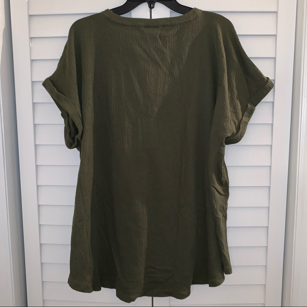 Ava & Viv Split Neck Roll Sleeve Shirt - Picture 4 of 5